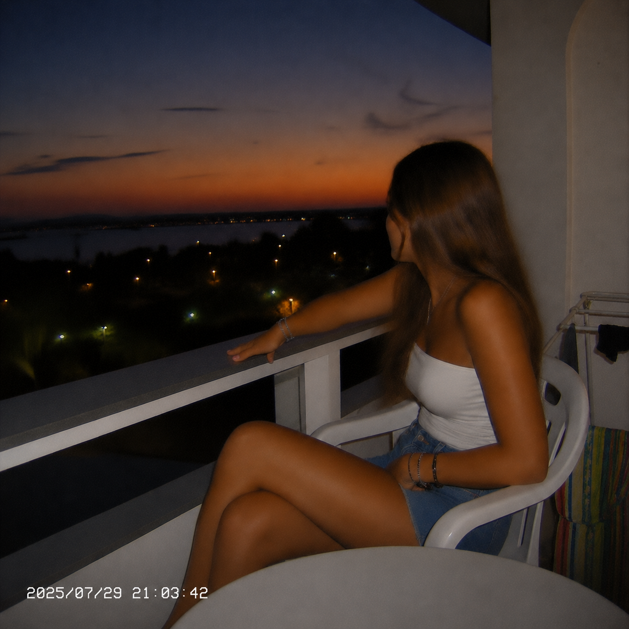 Flashback Cam™ | Scatta come nei 2000